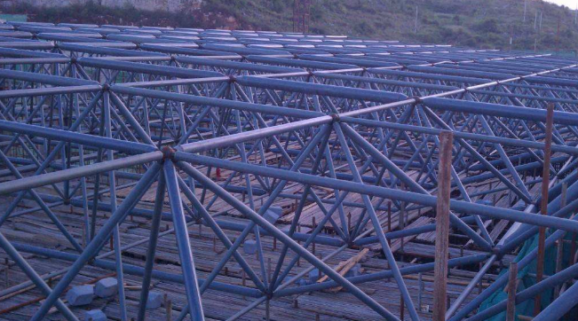 调兵山概述网架加工中对钢材的质量的过细恳求